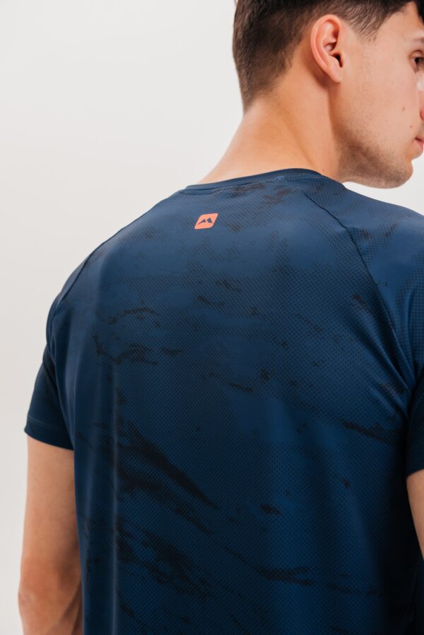 Футболка реглан