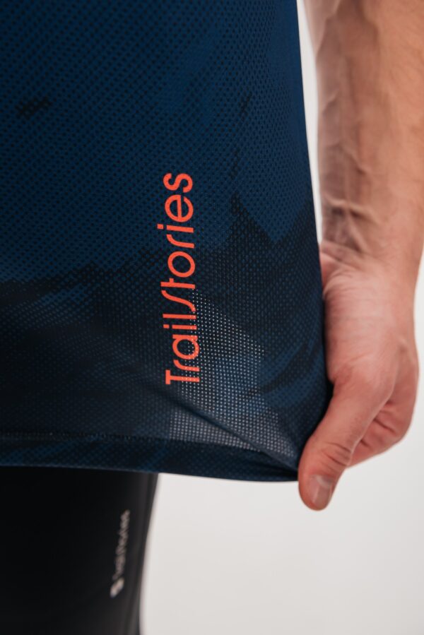 Футболка реглан