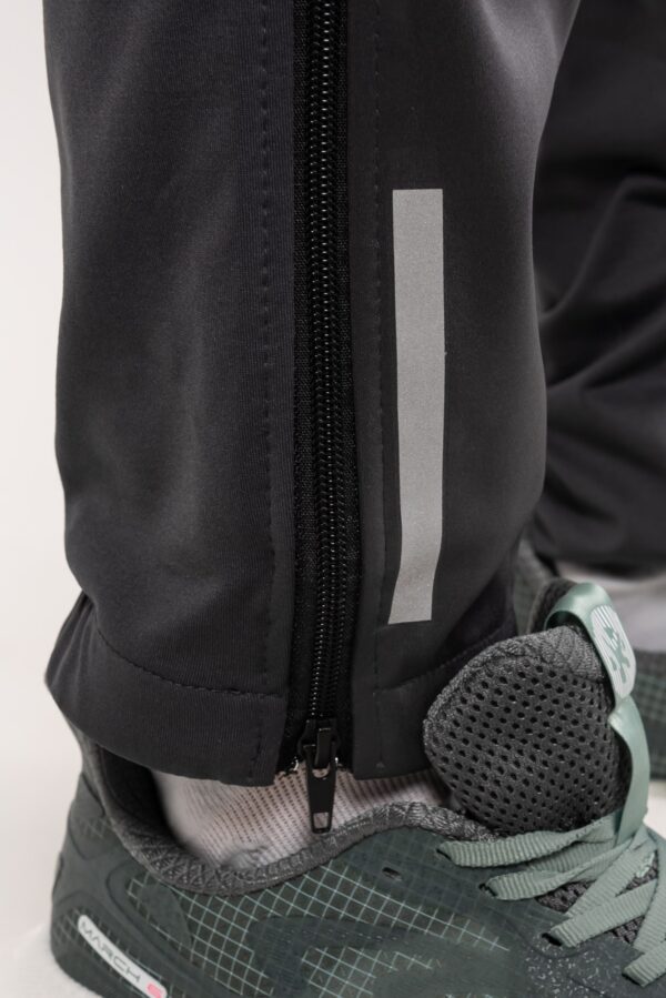 Брюки тренировочные серые мужские